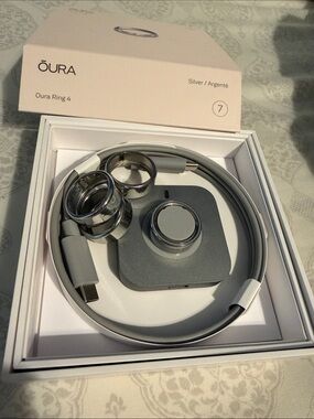 Silver Oura Ring size 7, generation 4